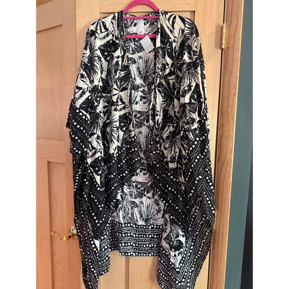 NWT Urban Outfitters, Kimono Beach Cover Up, One Size